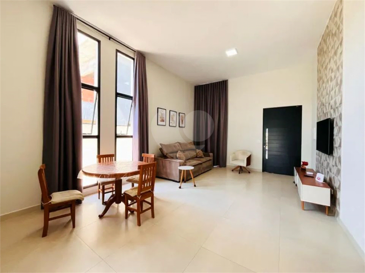 Foto REO1113969
