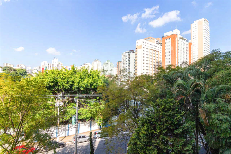 Foto REO1113971