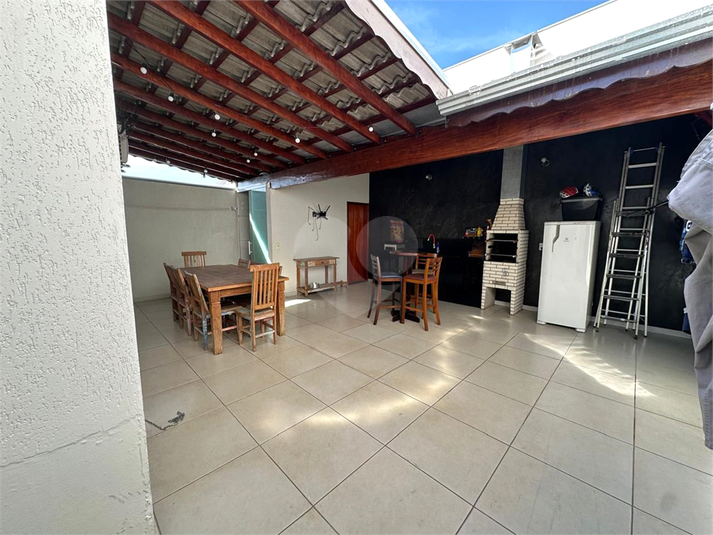 Foto REO1113978