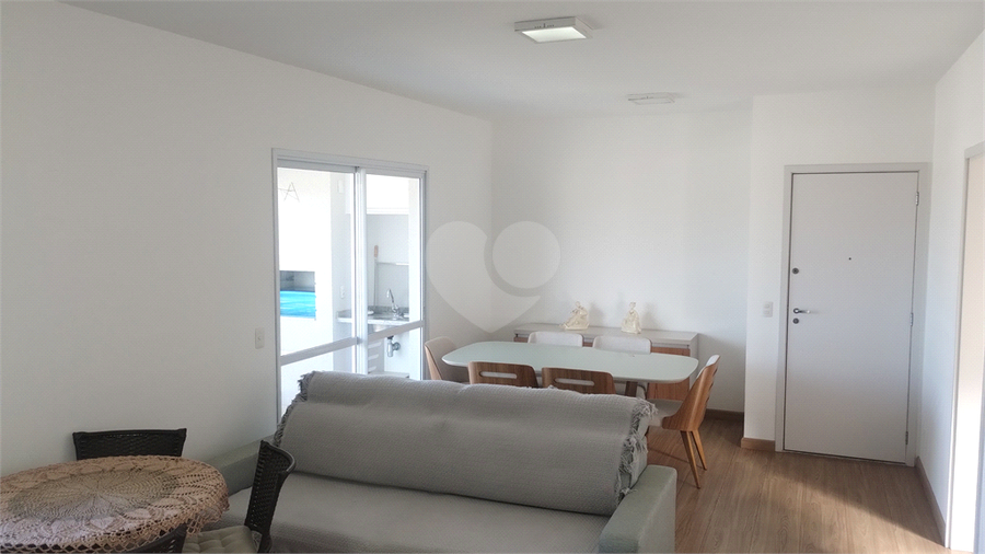 Foto REO1113988
