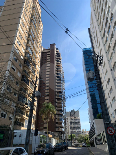 Foto REO1113999