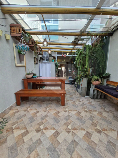 Foto REO1114014