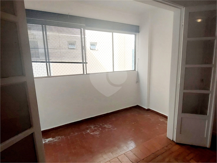 Foto REO1114016