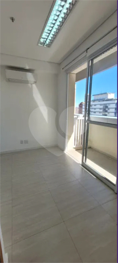 Foto REO1114028