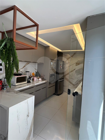 Foto REO1114038