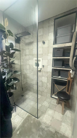 Foto REO1114046