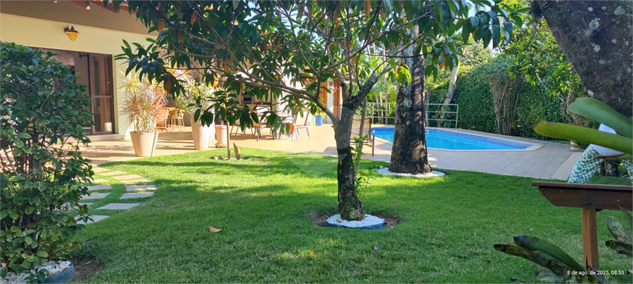 Foto REO1114055