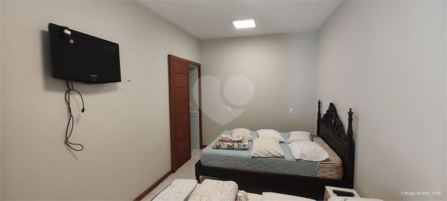 Foto REO1114055