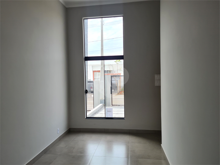 Foto REO1114076