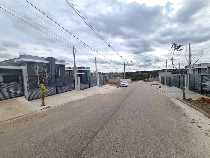 Foto REO1114076