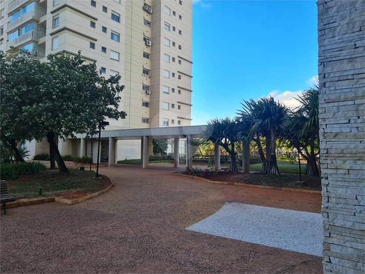 Foto REO1114096