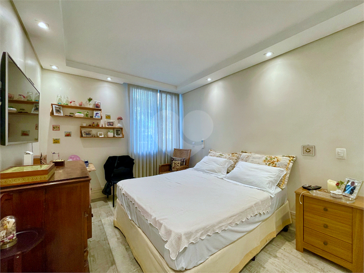 Foto REO1114097