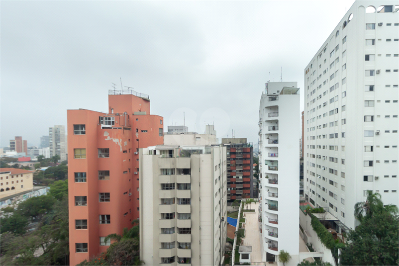Foto REO1114098