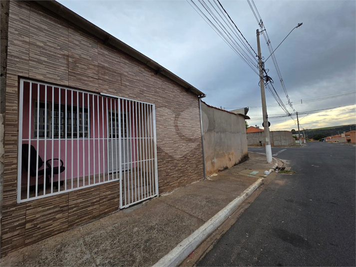 Foto REO1114101