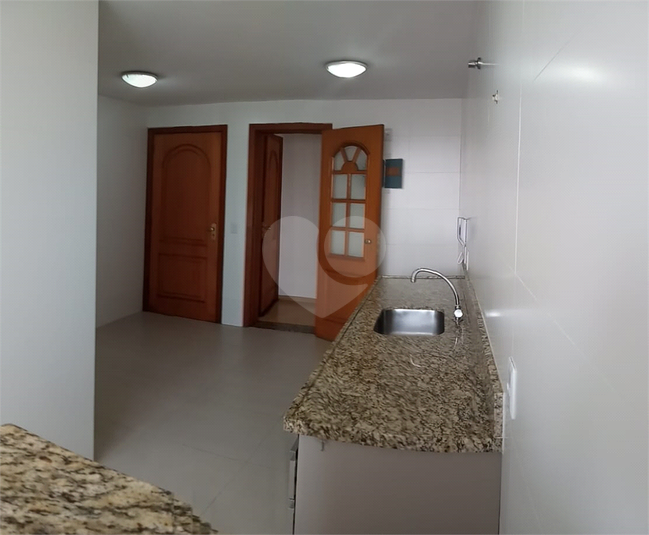 Foto REO1114119