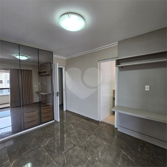 Foto REO1114123