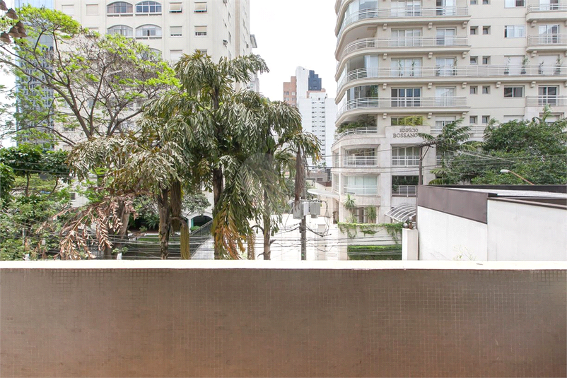 Foto REO1114144