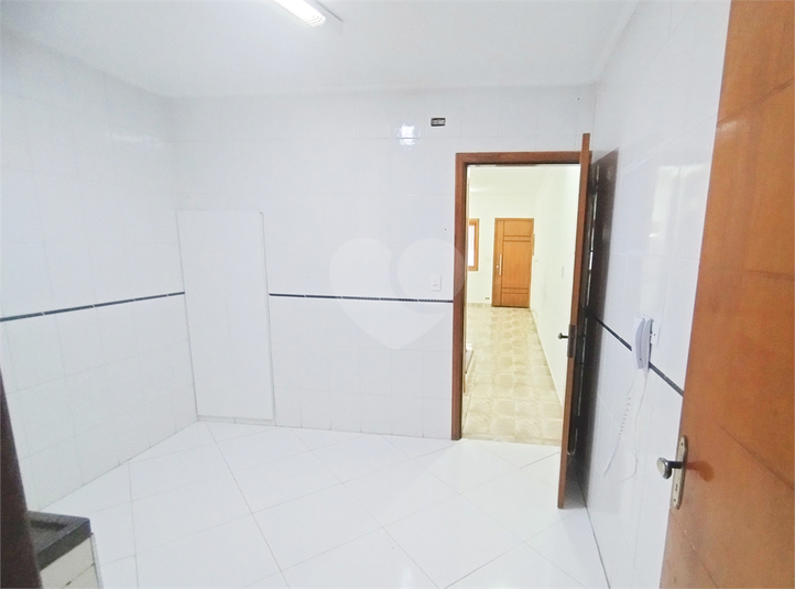 Foto REO1114157