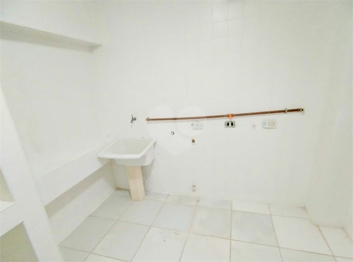 Foto REO1114157