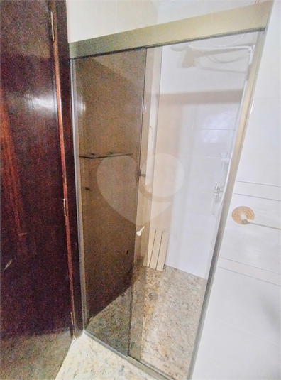 Foto REO1114157