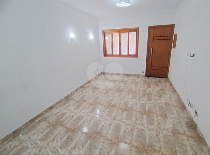 Foto REO1114157