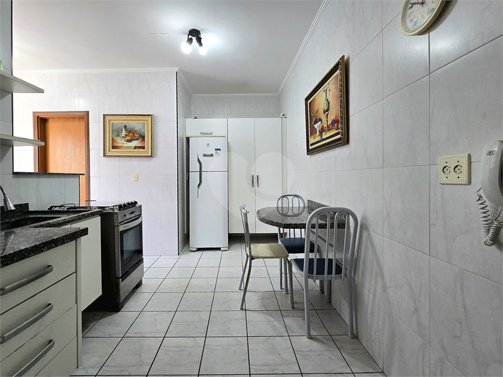 Foto REO1114163