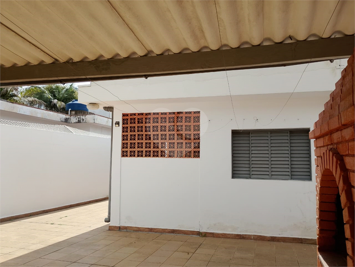 Foto REO1114171