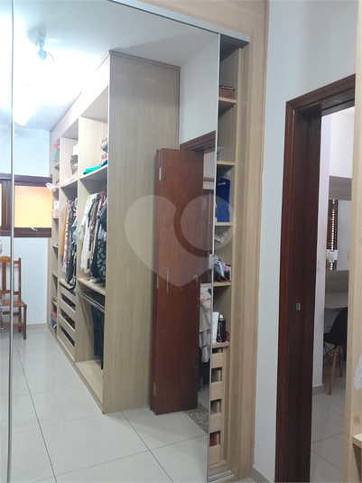 Foto REO1114172