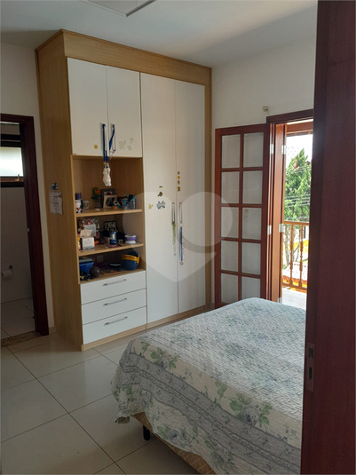 Foto REO1114172