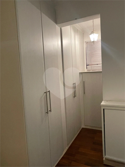 Foto REO1114197