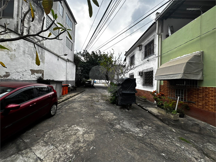 Foto REO1114213