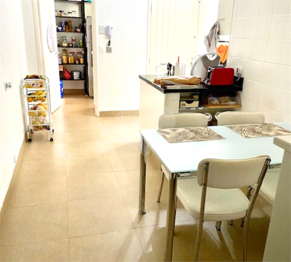Foto REO1114235