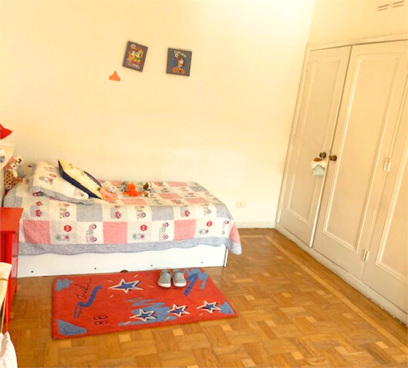 Foto REO1114235