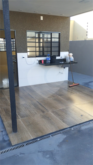 Foto REO1114237