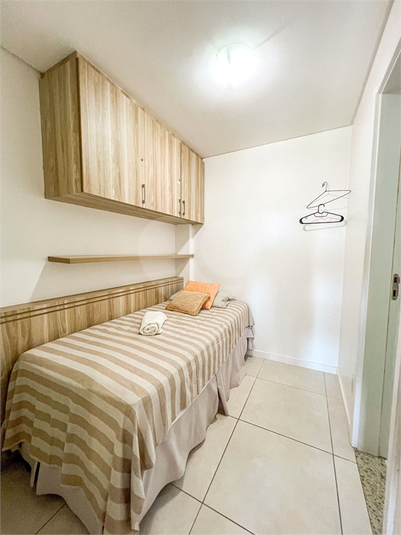 Foto REO1114254