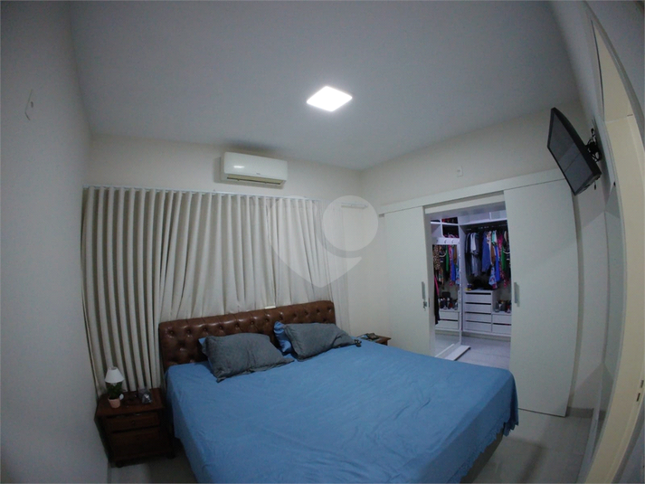 Foto REO1114273