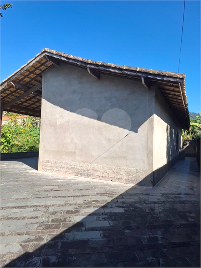 Foto REO1114275