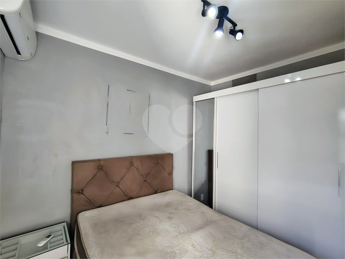 Foto REO1114276
