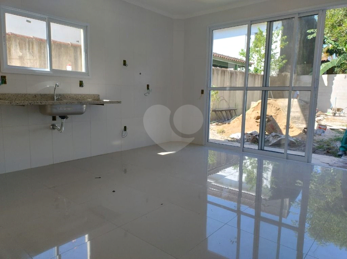 Foto REO1114282