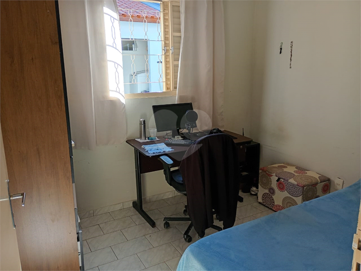 Foto REO1114295