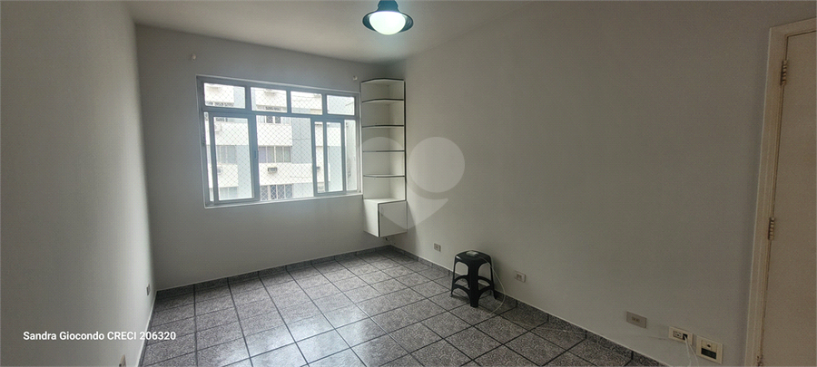 Foto REO1114302
