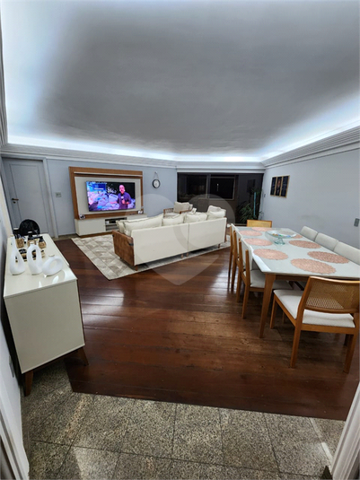 Foto REO1114315