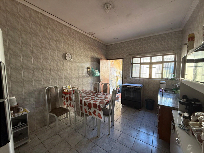 Foto REO1114318
