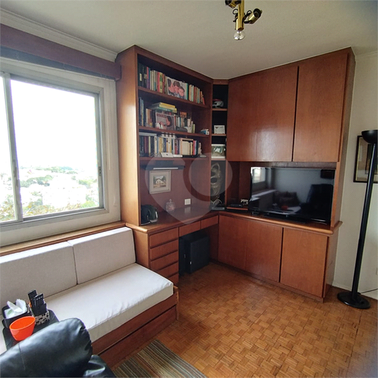 Foto REO1114323