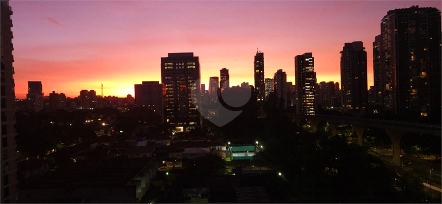 Foto REO1114325