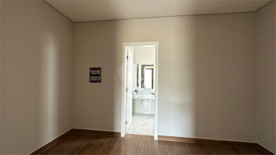 Foto REO1114334