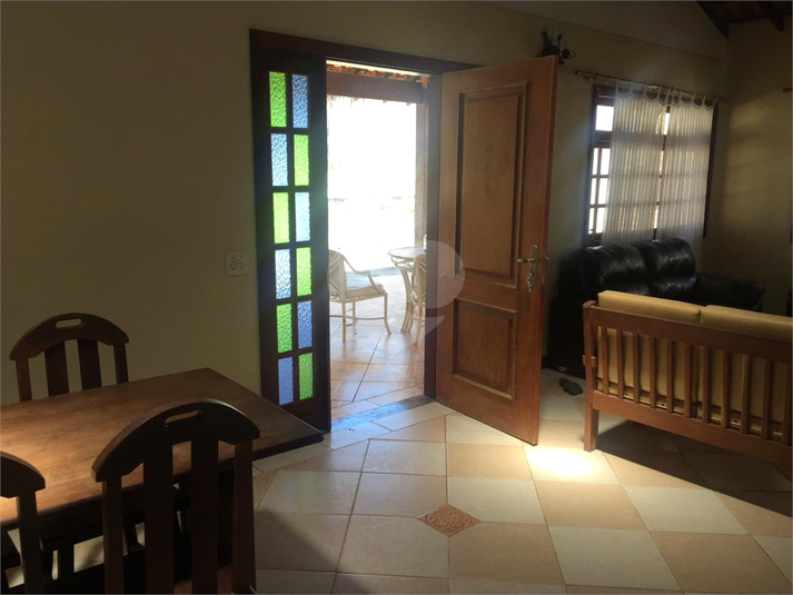 Foto REO1114358