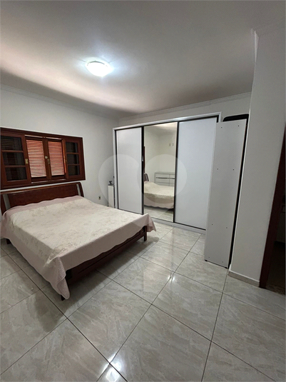 Foto REO1114361
