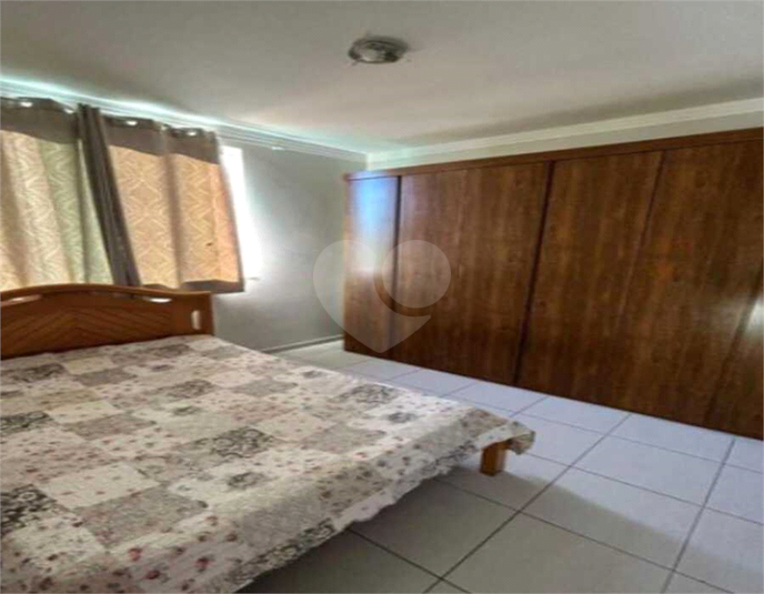 Foto REO1114369