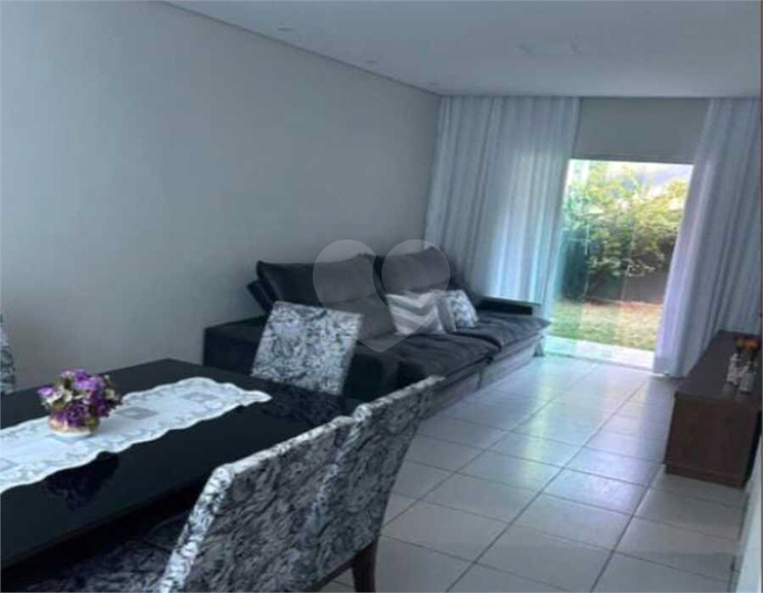 Foto REO1114369